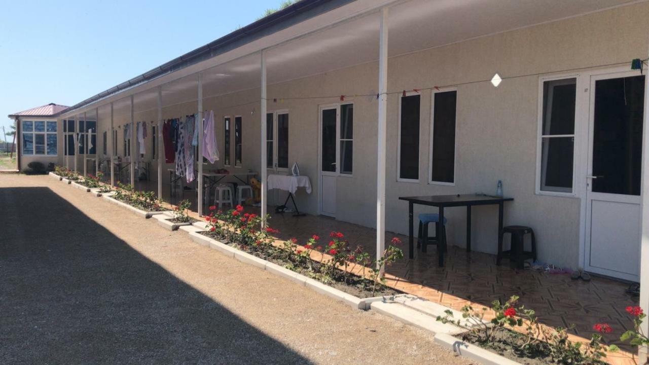 Ainar Hotel Gagra Exterior photo